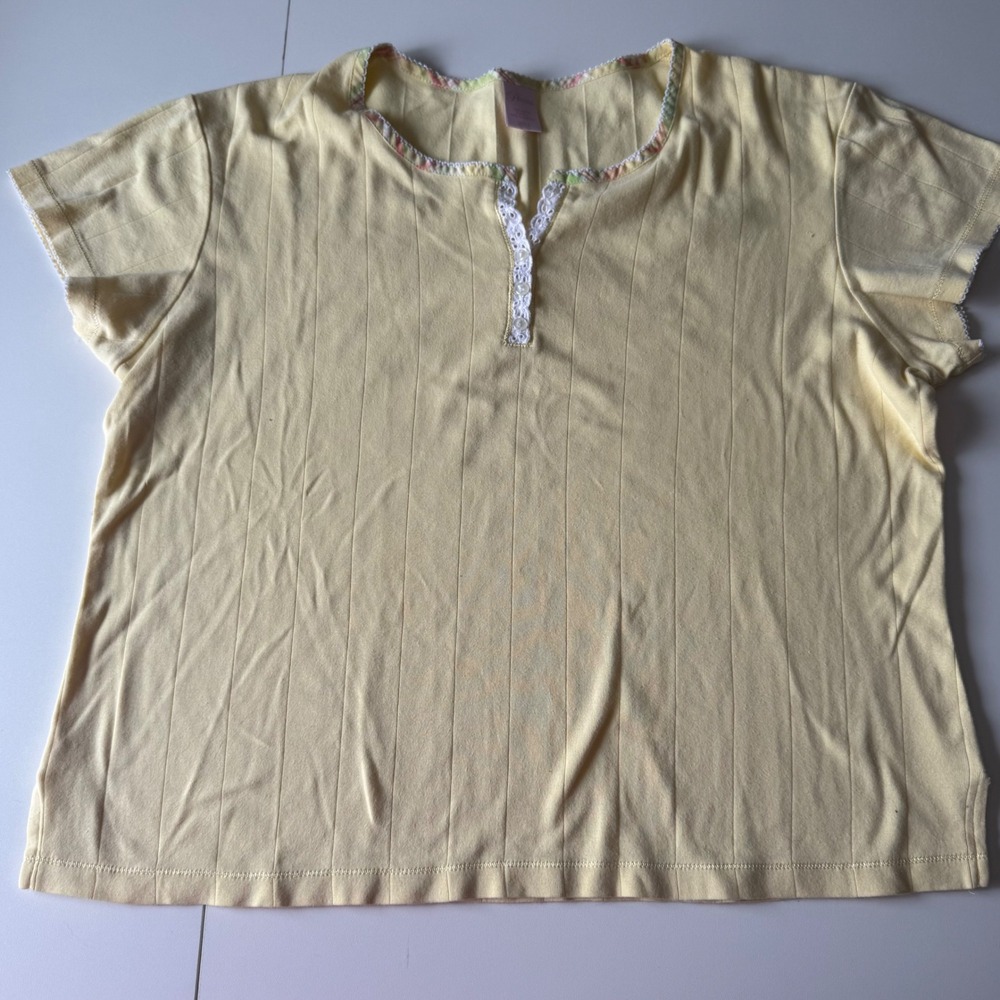 Simple Pleasures 100% Cotton Butter Yellow Women's Button Tee Lace Trim Size L